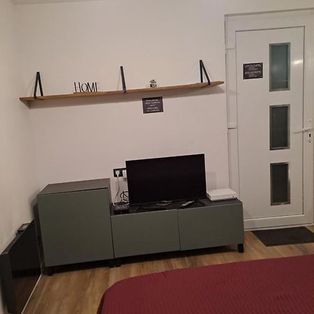 Thorigny-Sur-Marne Studio Chez Camille Luaran gambar